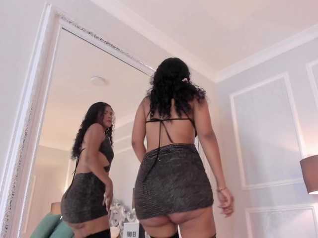 MirandaLuna live cam on BongaCams