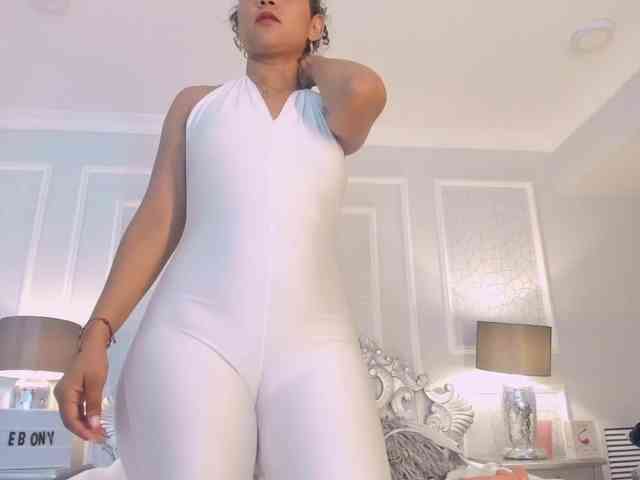 MirandaLuna webcam