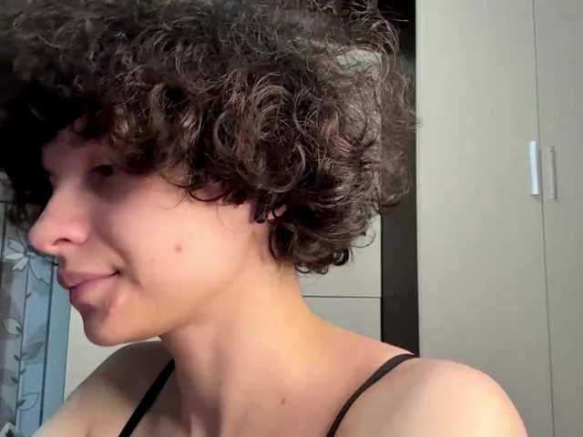 Nikatyan live cam on BongaCams
