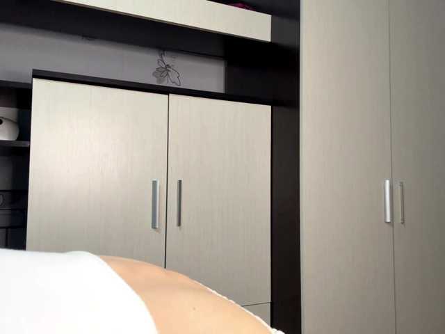 Nikatyan live cam on BongaCams