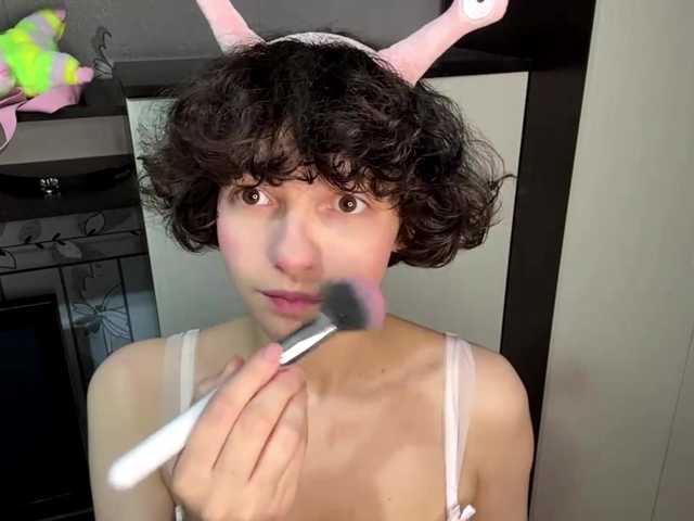 Nikatyan live cam on BongaCams