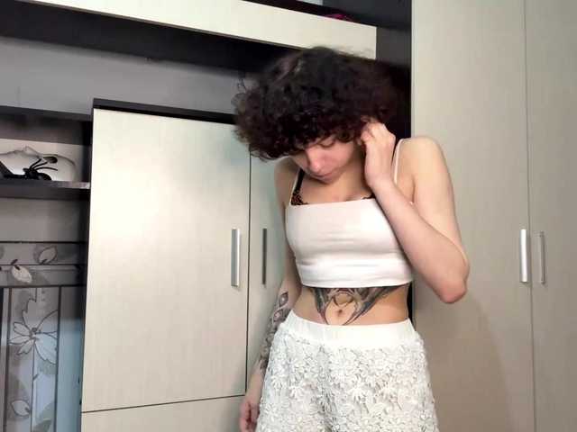 Nikatyan live cam on BongaCams