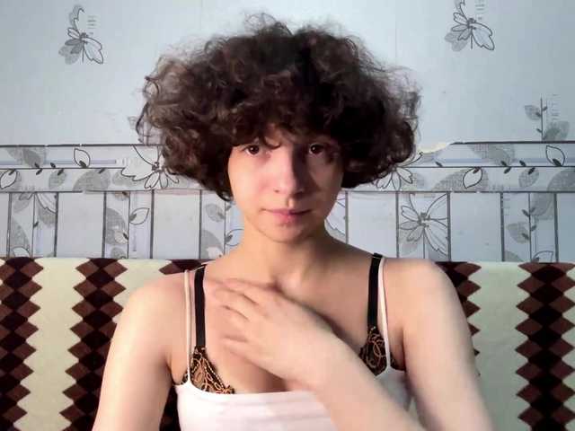 Nikatyan live cam on BongaCams