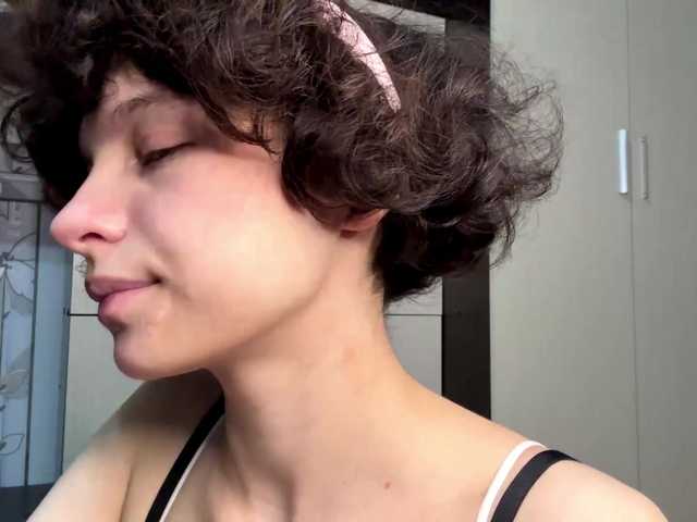 Nikatyan live cam on BongaCams