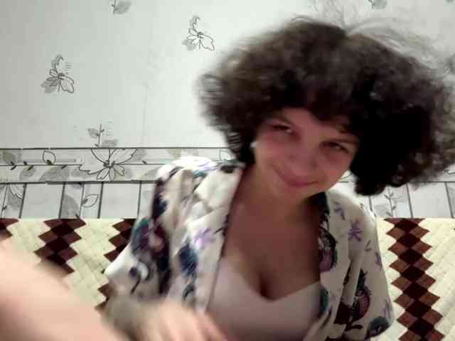 Model: Nikatyan