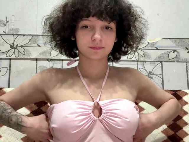 Model: Nikatyan