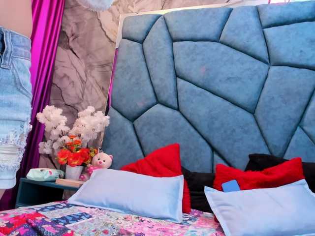 JulietaDiamond live webcam show