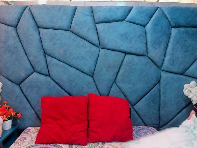 JulietaDiamond live webcam show