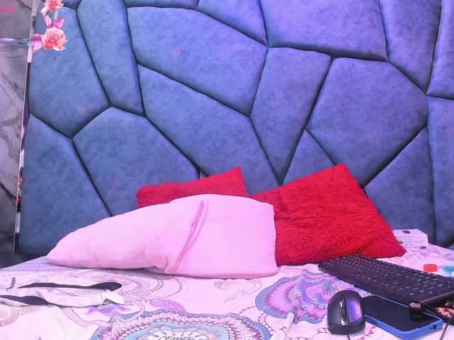 JulietaDiamond live cam on BongaCams