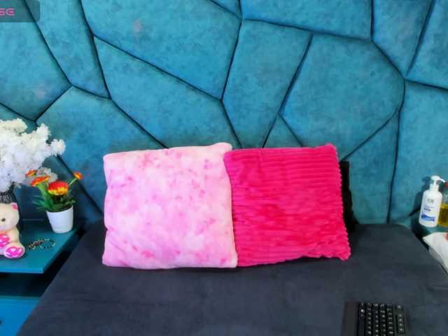 JulietaDiamond live cam on BongaCams