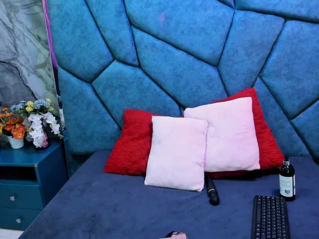 JulietaDiamond live cam on BongaCams
