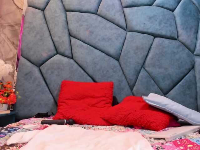 JulietaDiamond live cam on BongaCams