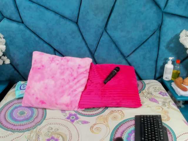 JulietaDiamond live cam on BongaCams