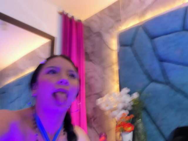 JulietaDiamond live cam on BongaCams