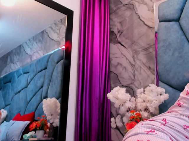 JulietaDiamond live cam on BongaCams