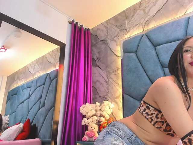 JulietaDiamond live cam on BongaCams