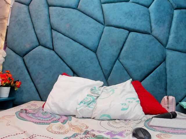 JulietaDiamond live cam on BongaCams