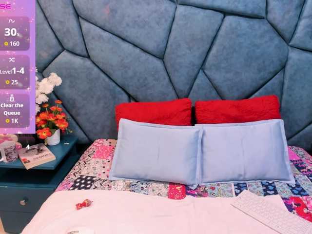 JulietaDiamond live cam on BongaCams