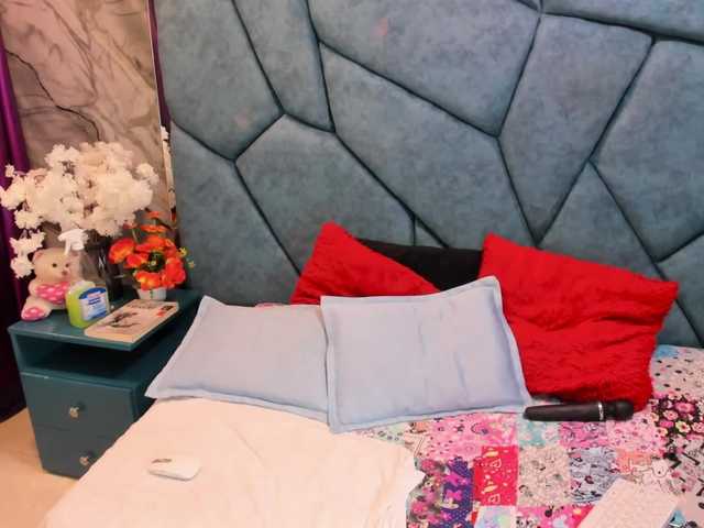 JulietaDiamond live cam on BongaCams