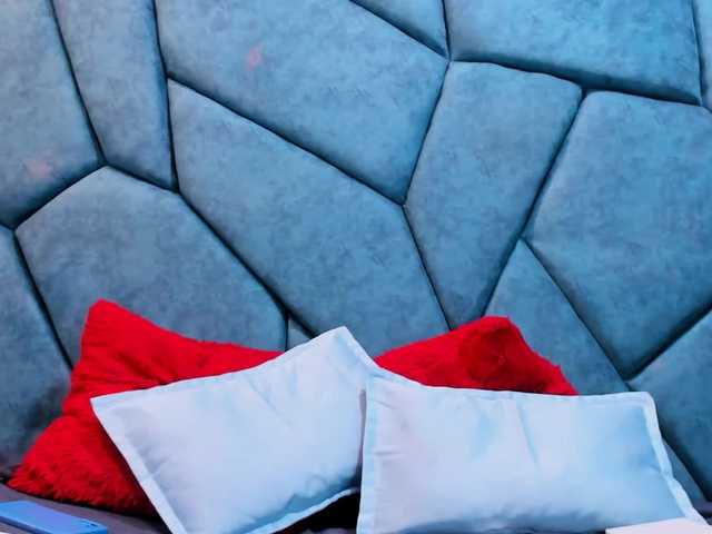 JulietaDiamond live webcam show