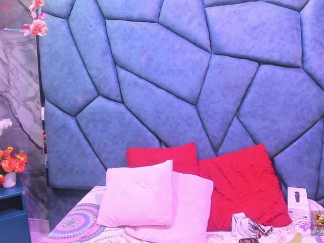 JulietaDiamond live cam on BongaCams
