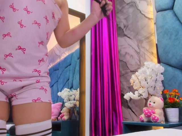 JulietaDiamond live cam