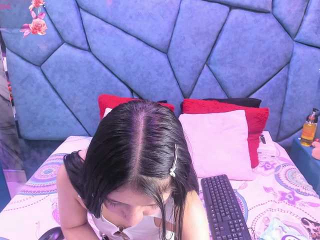 JulietaDiamond live cam on BongaCams