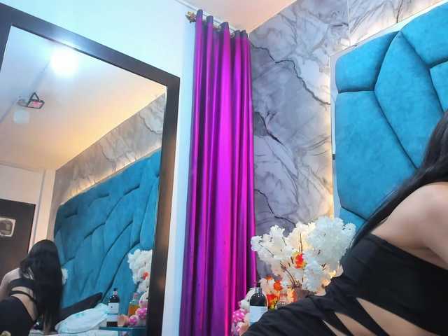 JulietaDiamond live cam on BongaCams
