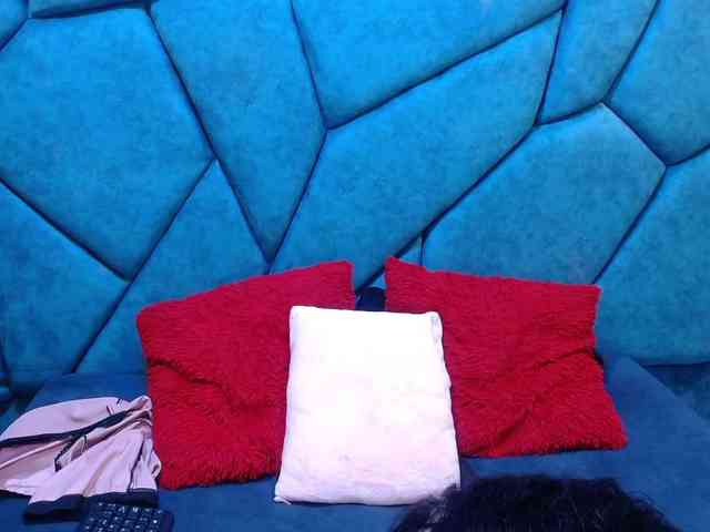 JulietaDiamond webcam