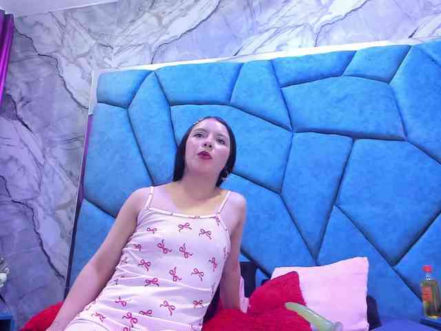 JulietaDiamond webcam
