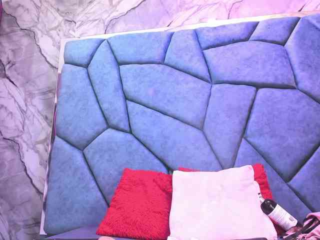 JulietaDiamond webcam