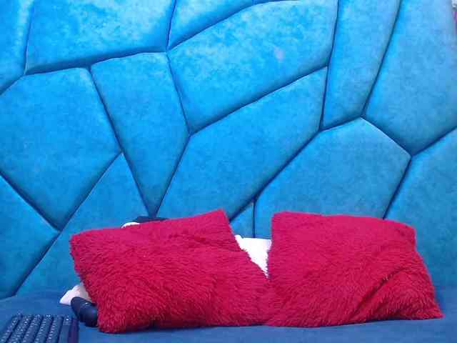 JulietaDiamond webcam