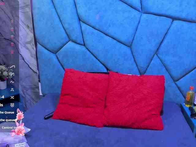 JulietaDiamond webcam