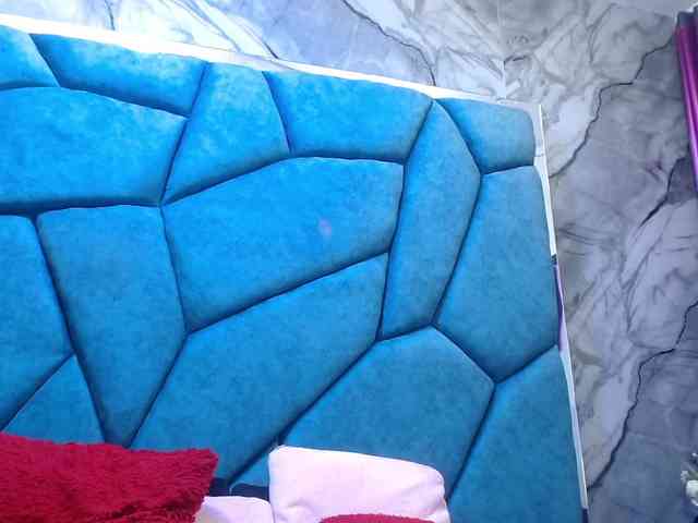 JulietaDiamond webcam