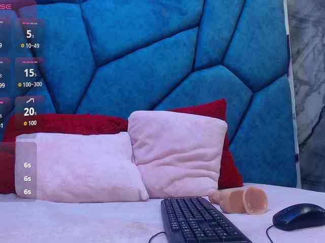JulietaDiamond webcam