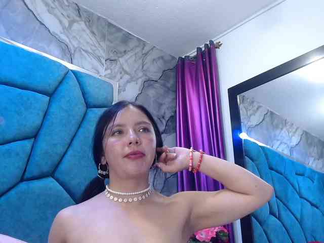 JulietaDiamond webcam