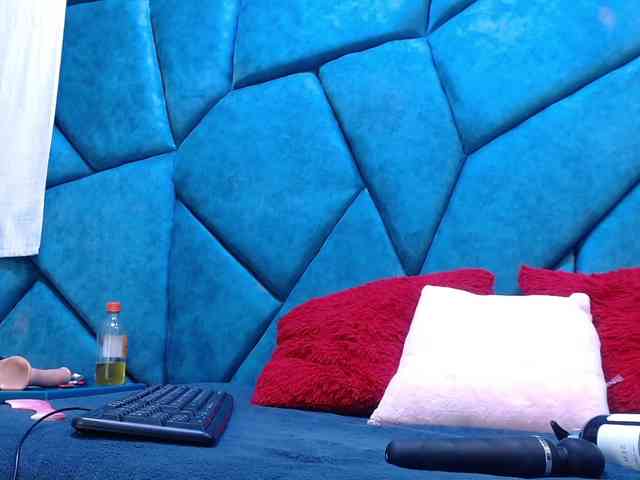 JulietaDiamond webcam