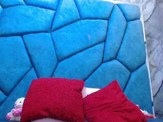 JulietaDiamond webcam