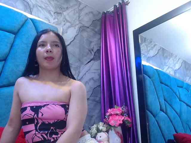 JulietaDiamond webcam