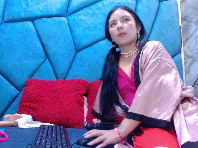 JulietaDiamond webcam