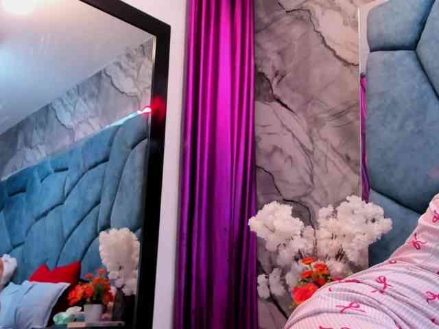 JulietaDiamond webcam