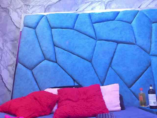 JulietaDiamond webcam