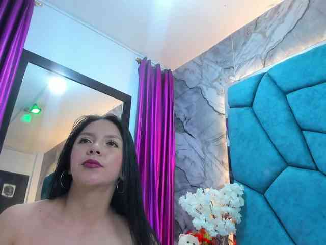 JulietaDiamond webcam