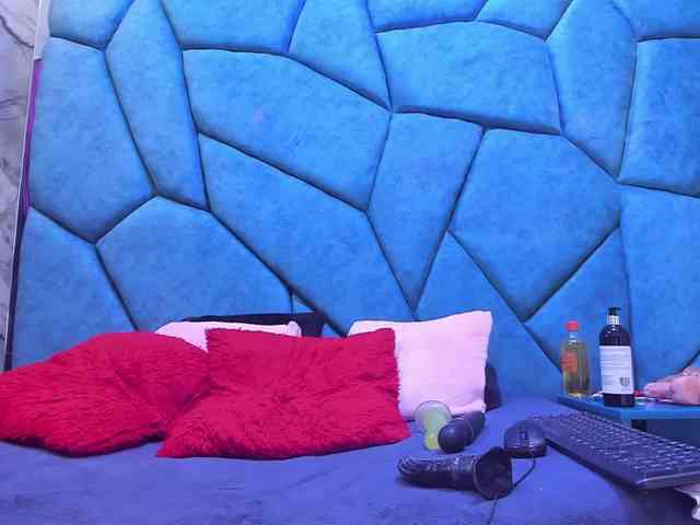 JulietaDiamond webcam