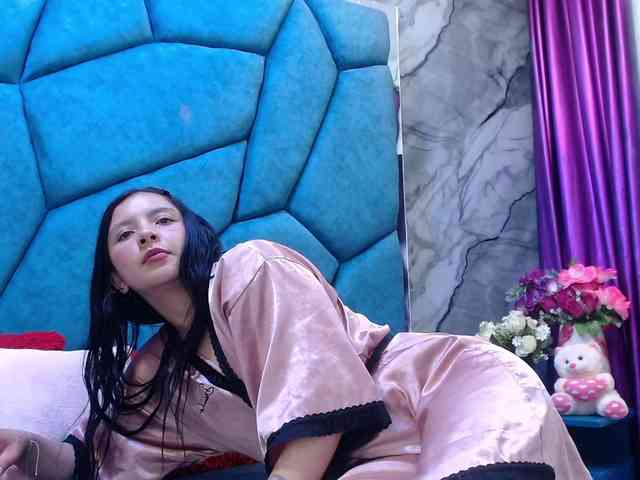 JulietaDiamond webcam