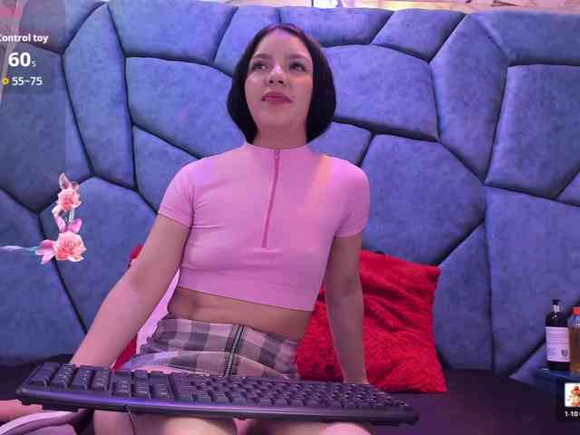 JulietaDiamond webcam