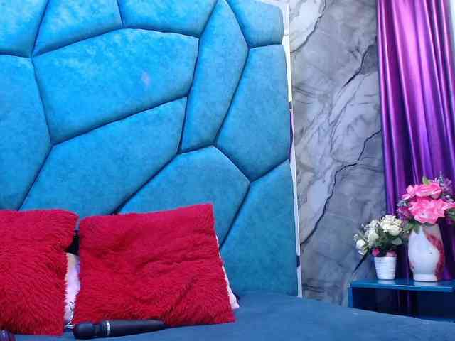 JulietaDiamond webcam