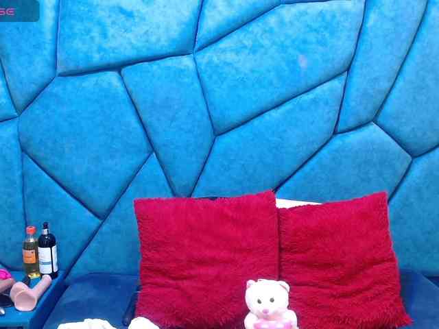 JulietaDiamond webcam
