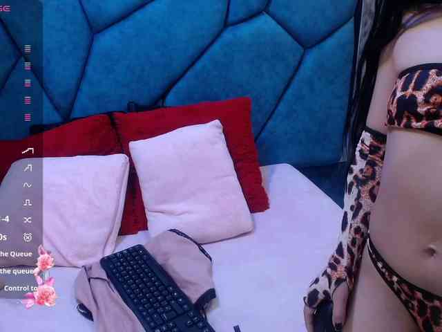 JulietaDiamond webcam