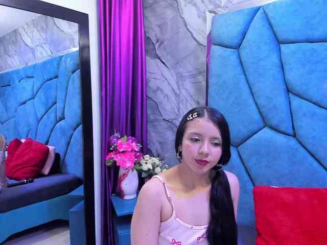 JulietaDiamond webcam